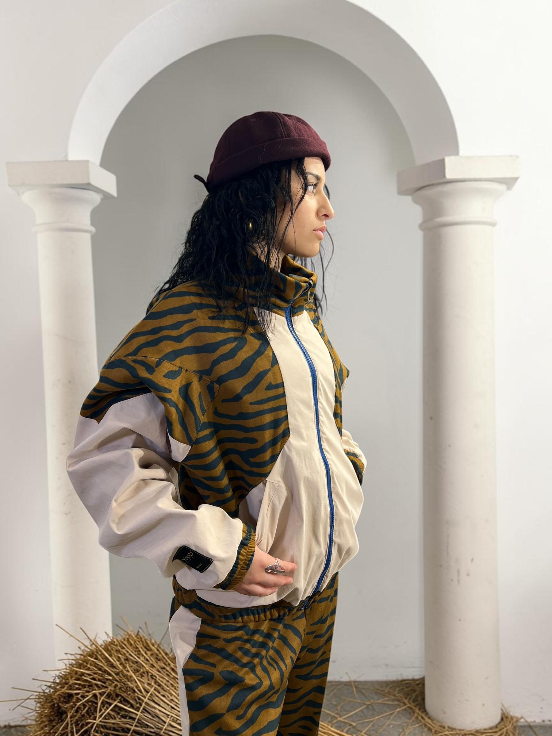 chaqueta-classic-cut-zebra-bogo-beige-warm-1