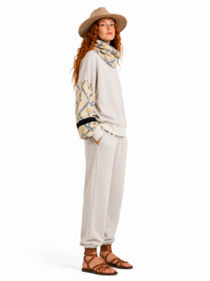 beige-diamond-horizon-short_sudadera-unisex-oversize_1