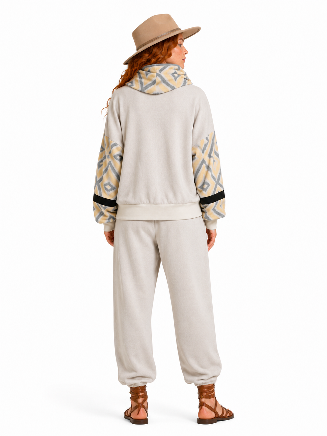 beige-diamond-horizon-short_sudadera-unisex-oversize_2