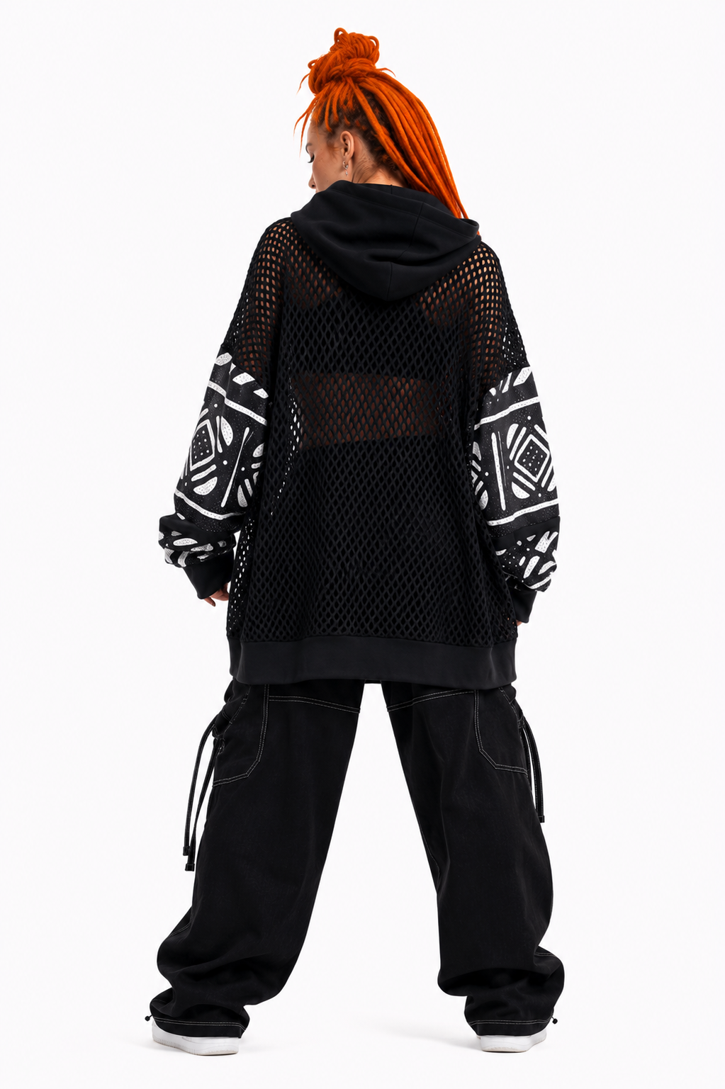 black-ethnic-mesh_camiseta-unisex-manga-larga-oversize_2