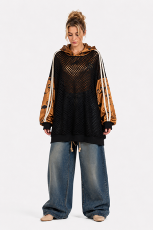 black-flamingo-mesh_camiseta-unisex-oversize-manga-larga_1