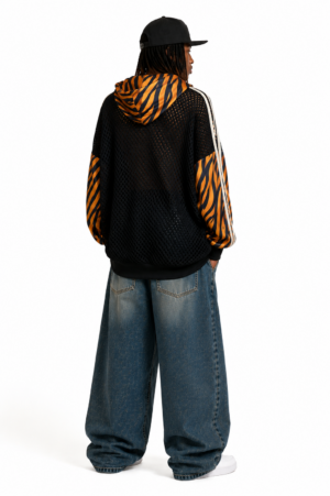 black-zebra-mesh_camiseta-unisex-oversize-manga-larga_3