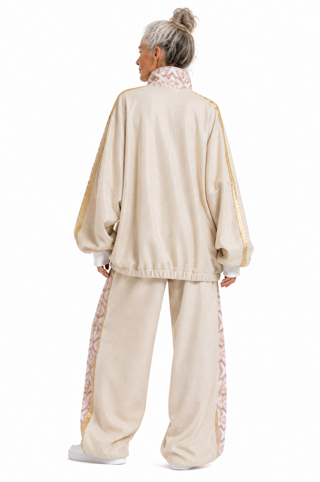 golden-beige-diamond-bad-bat-oversize-one-way_chaqueta-unisex-oversize_3