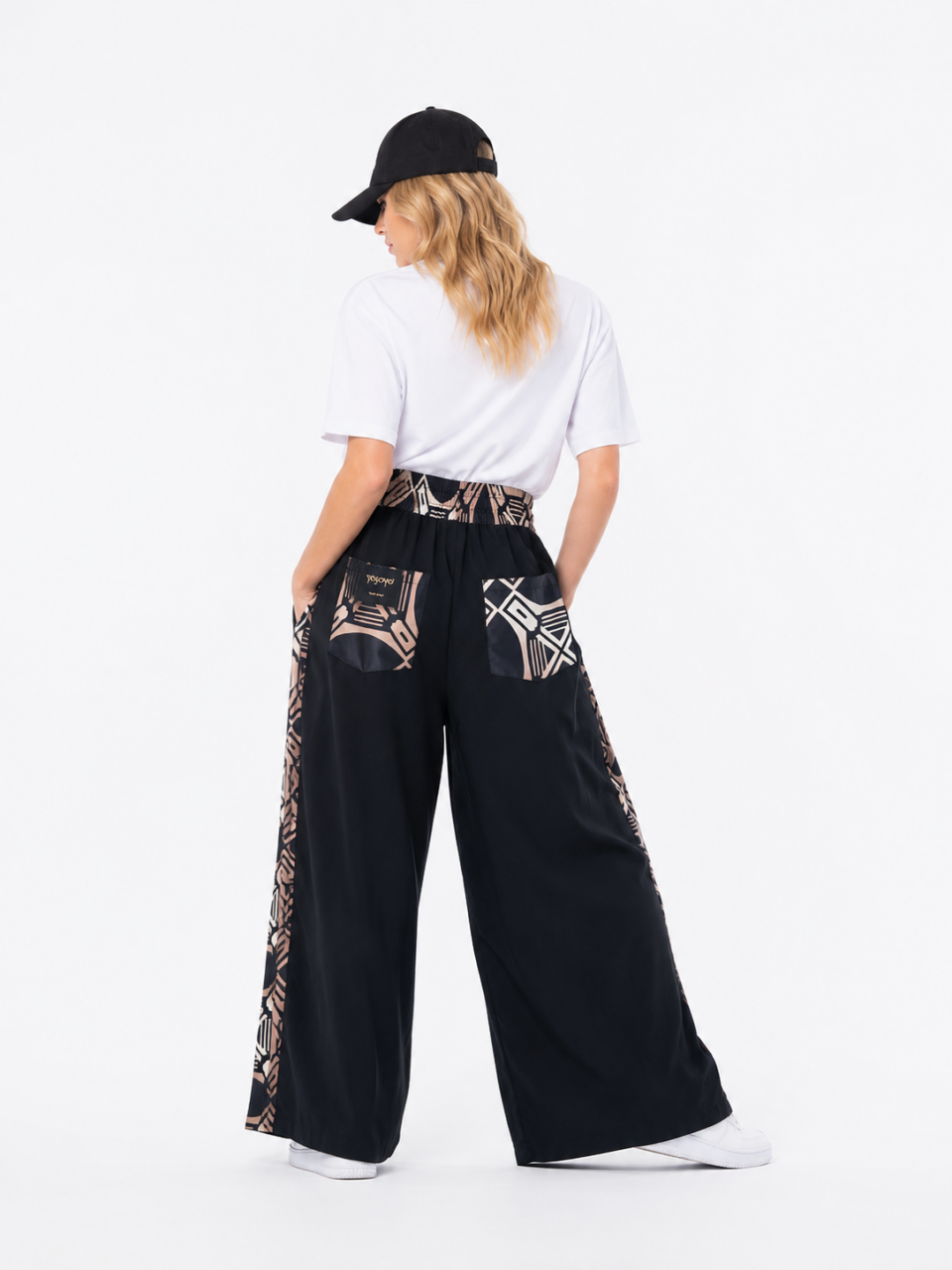 Golden Black Ethnik