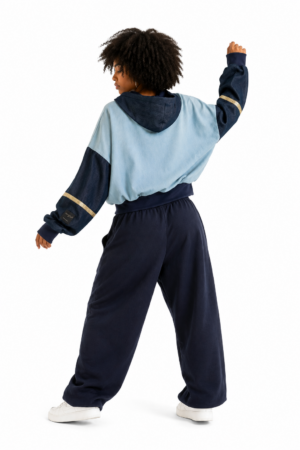 light-blue_sudadera-unisex-oversize_3