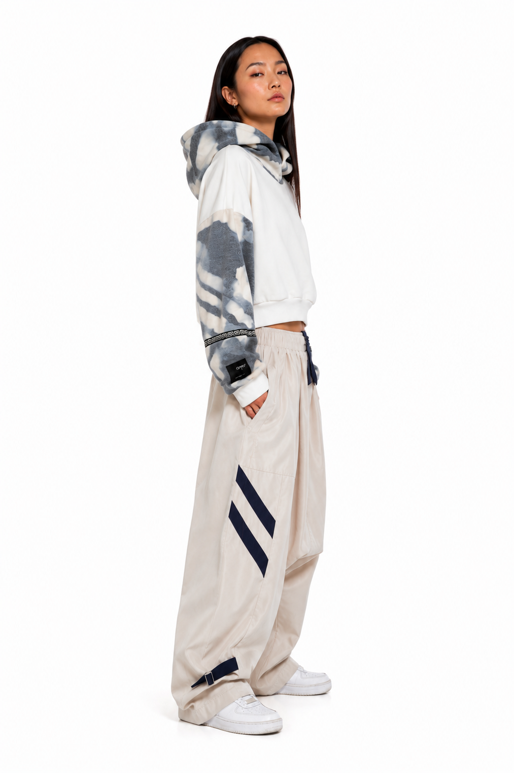 white-blue-die-tye_sudadera-unisex-oversize_2