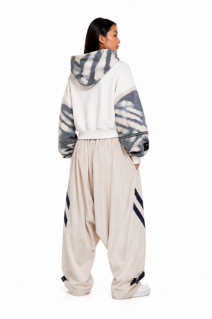 white-blue-die-tye_sudadera-unisex-oversize_3