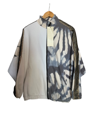 white-blue-tie-dye-bad-bat-oversize_chaqueta-unisex-oversize-reversible_5