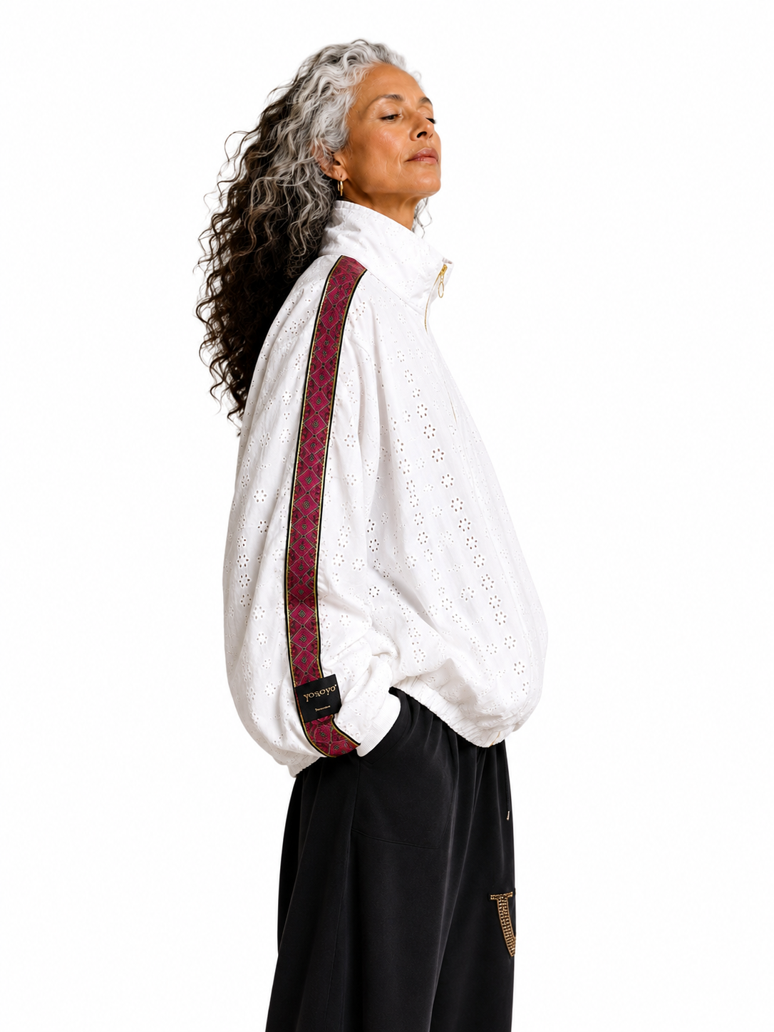 white-broderie-fuchsia_chaqueta-unisex-oversize_4