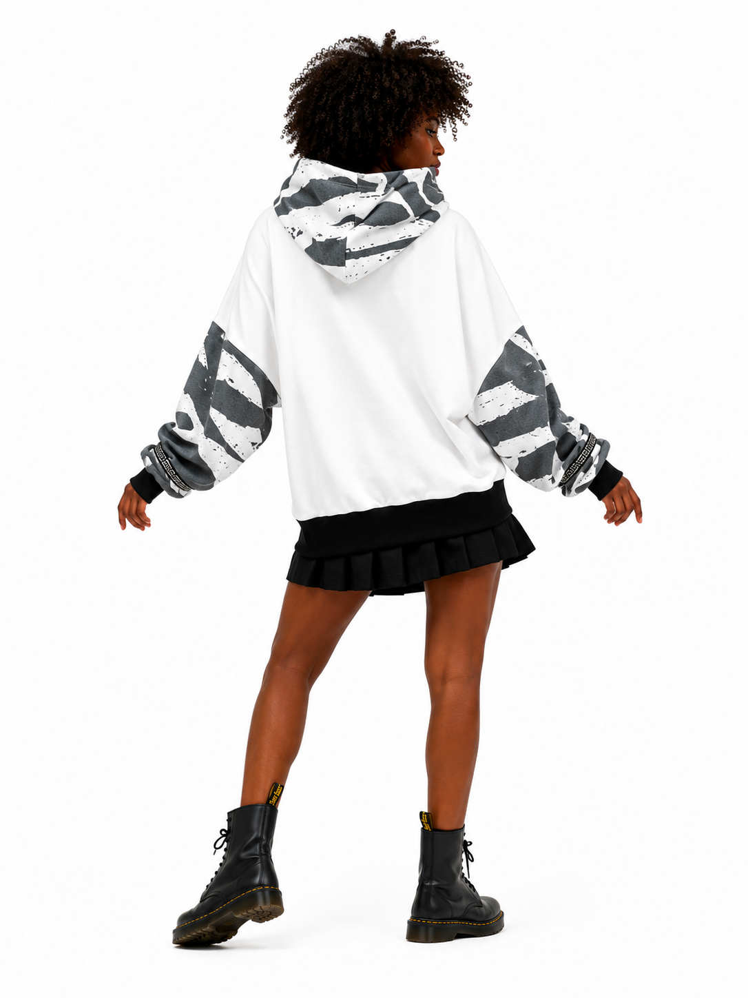 white-urban-calligraphy-horizon-short_sudadera-unisex-oversize_2